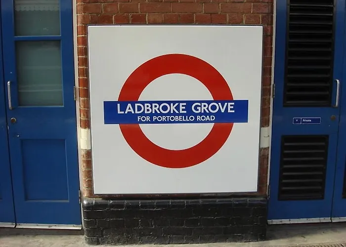 Stunning 2 Bed Flat In Ladbroke Grove