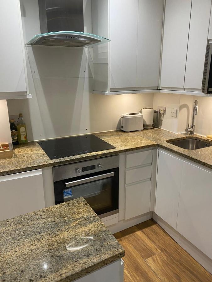 Stunning 2 Bed Flat In Ladbroke Grove Apartment London